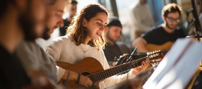 תואר ראשון במוזיקה במגמת מוזיקה בקהילה